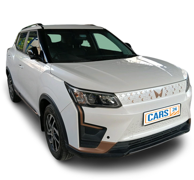 Mahindra XUV400-img